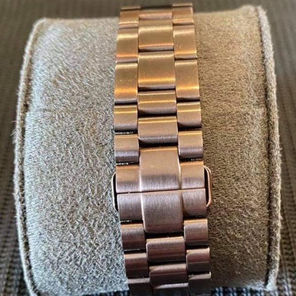 Gucci Ion Plated S-Steel Men’s Watch - Picture 6 of 6